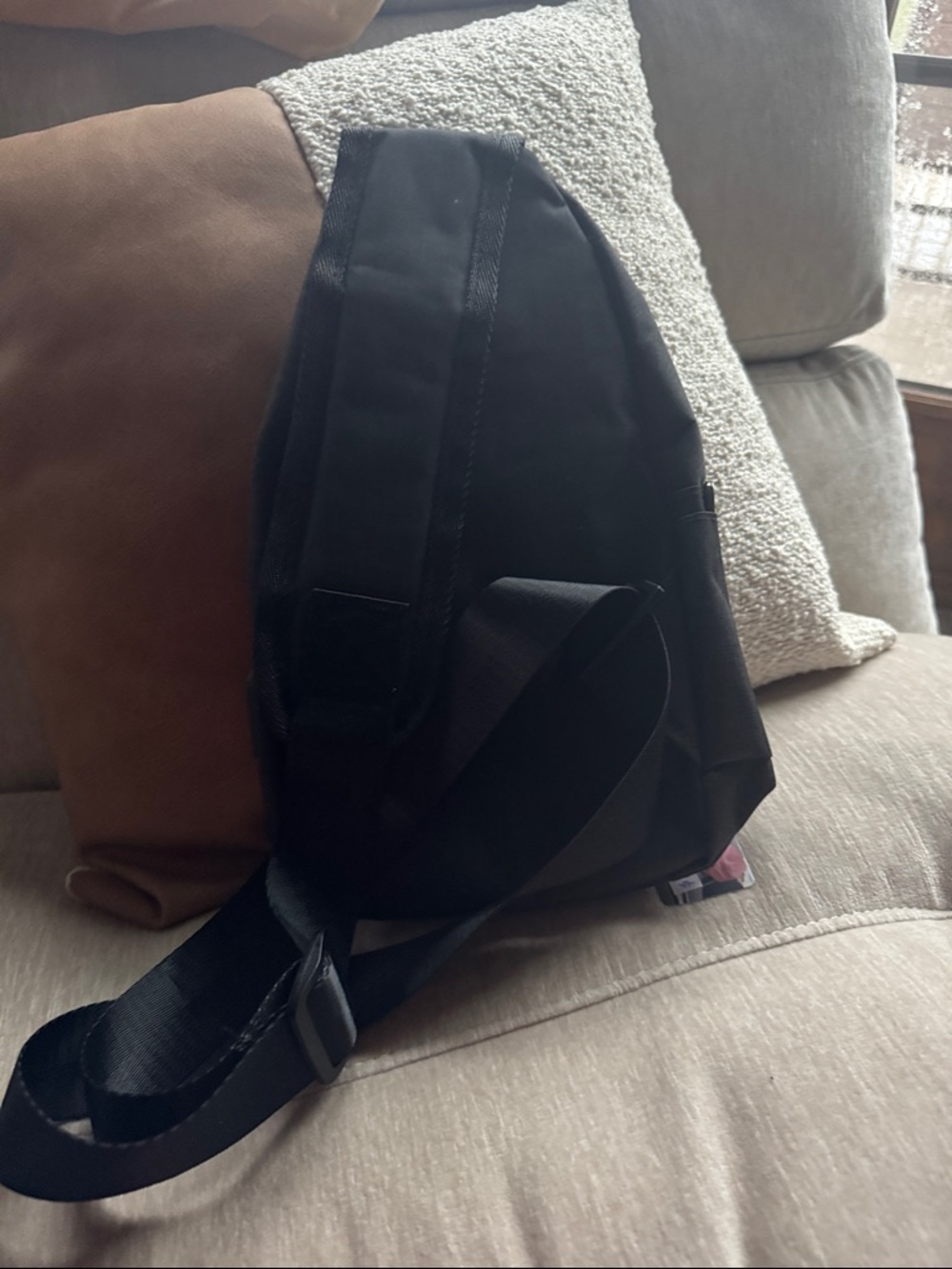 Compact Black Men's Sling Bag with USB Charging Port - Picture 4 of 4